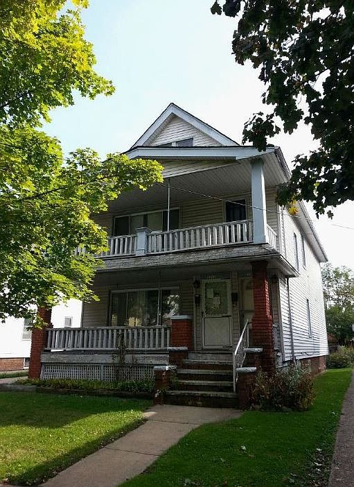 2nd image of 3311 W 94th St