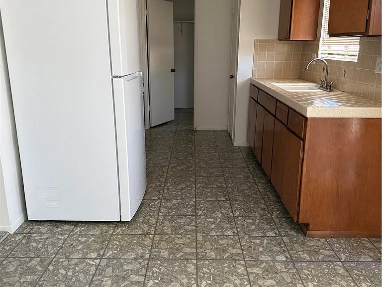 28906 W Worcester Rd — Photo 6