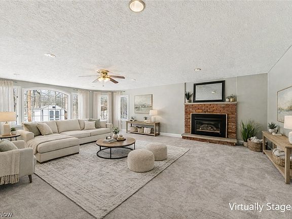 3rd image of 6144 Bellevue Dr