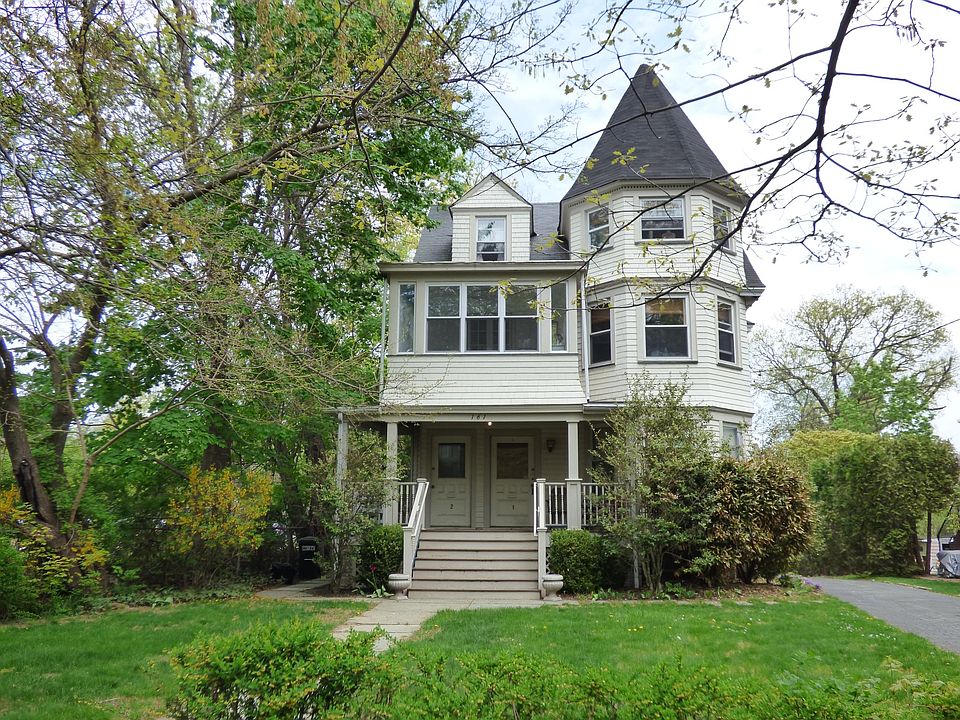 1st image of 161 Bellevue Ave #3