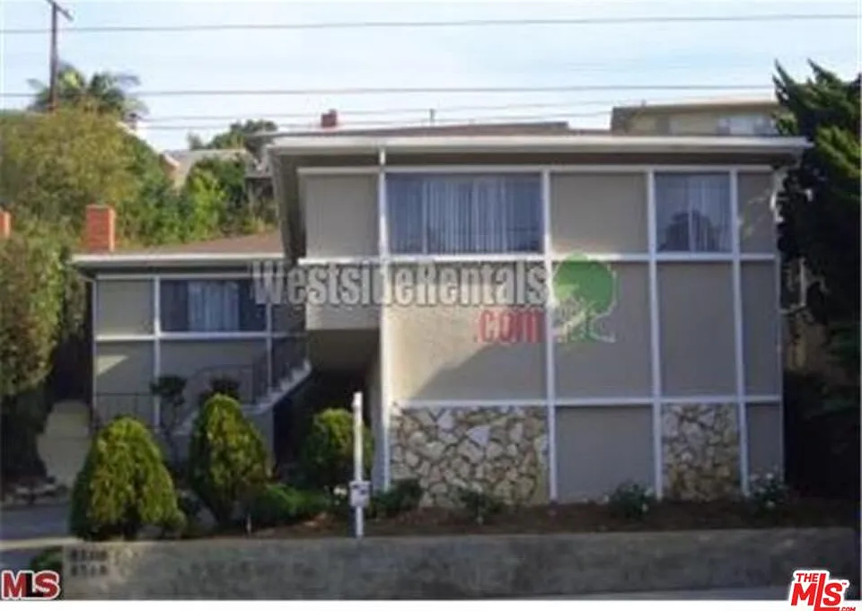 2 bed, $3,400 — Photo 1
