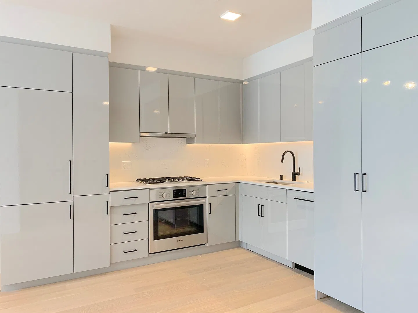 901 Tennessee Street ** — Photo 1