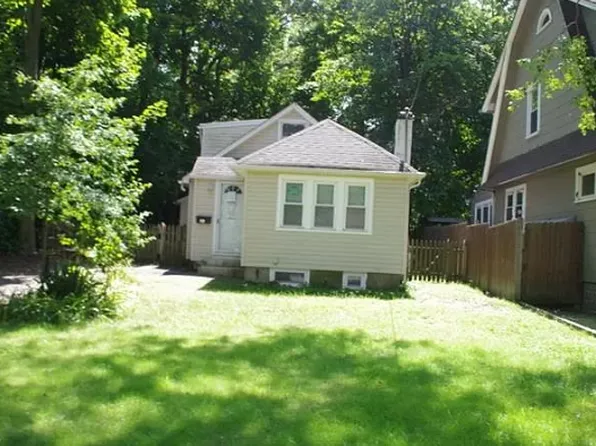 26 Courter Ave, Wayne, NJ 07470