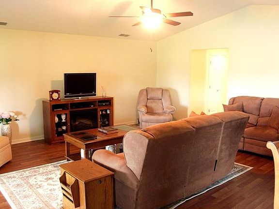 4th image of 5629 Elsinore Way