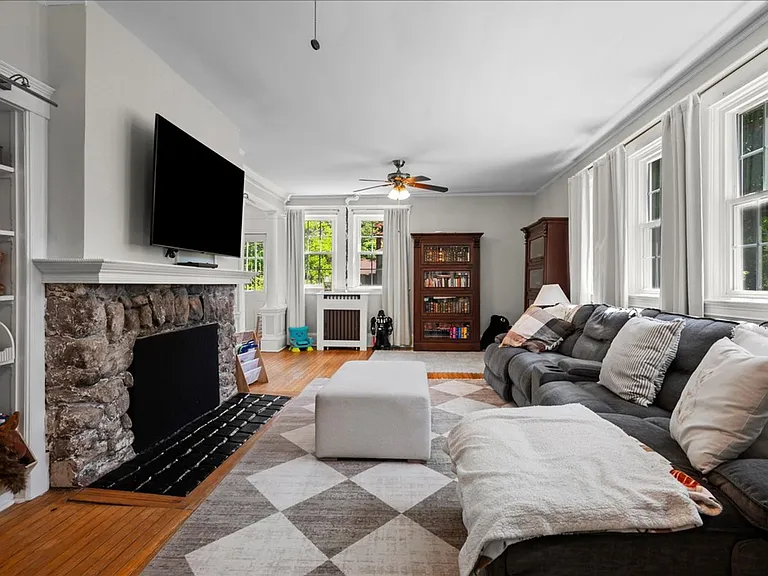 116 Soundview Ave — Photo 13