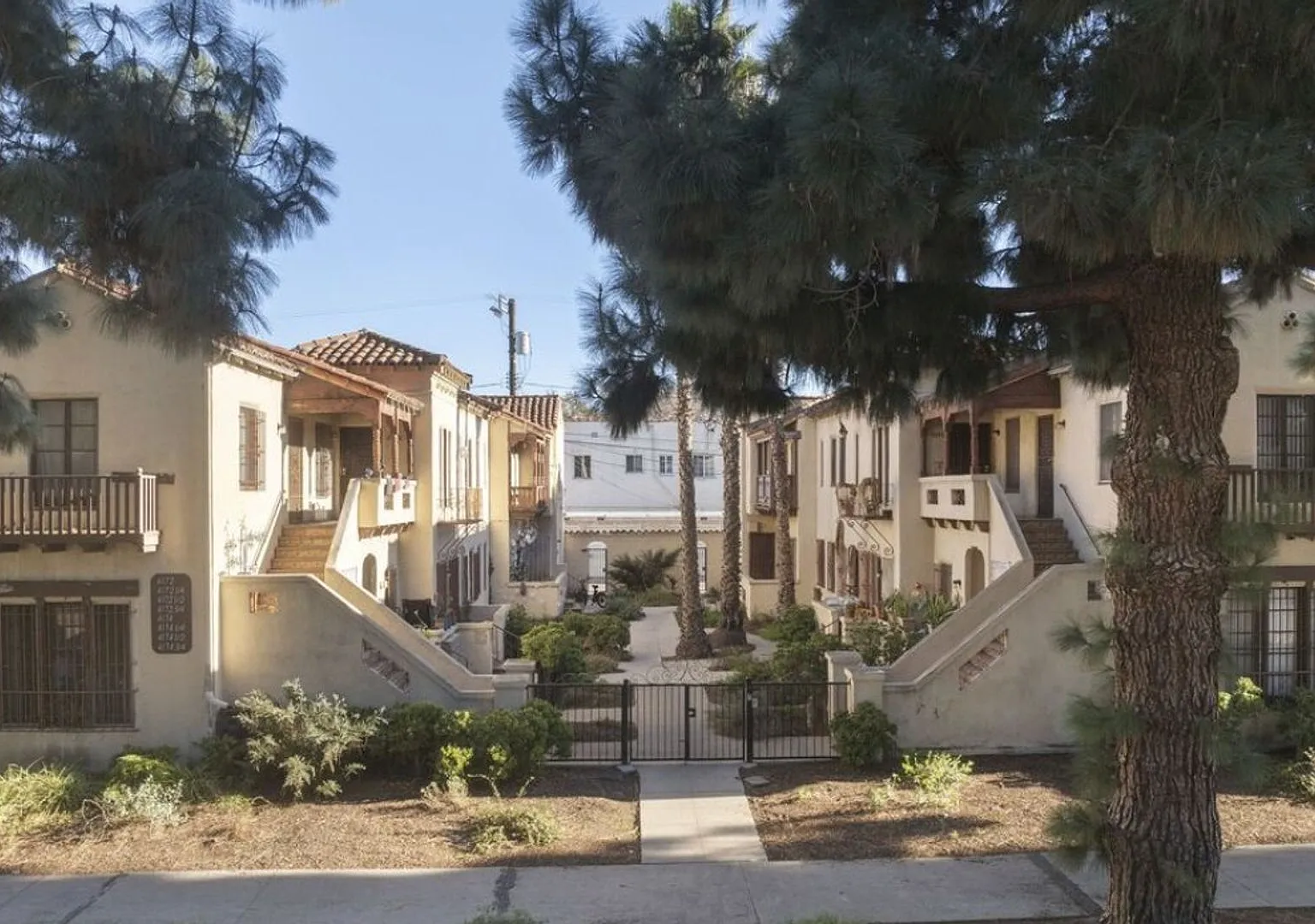 4172-4180 S Leimert Blvd — Photo 1