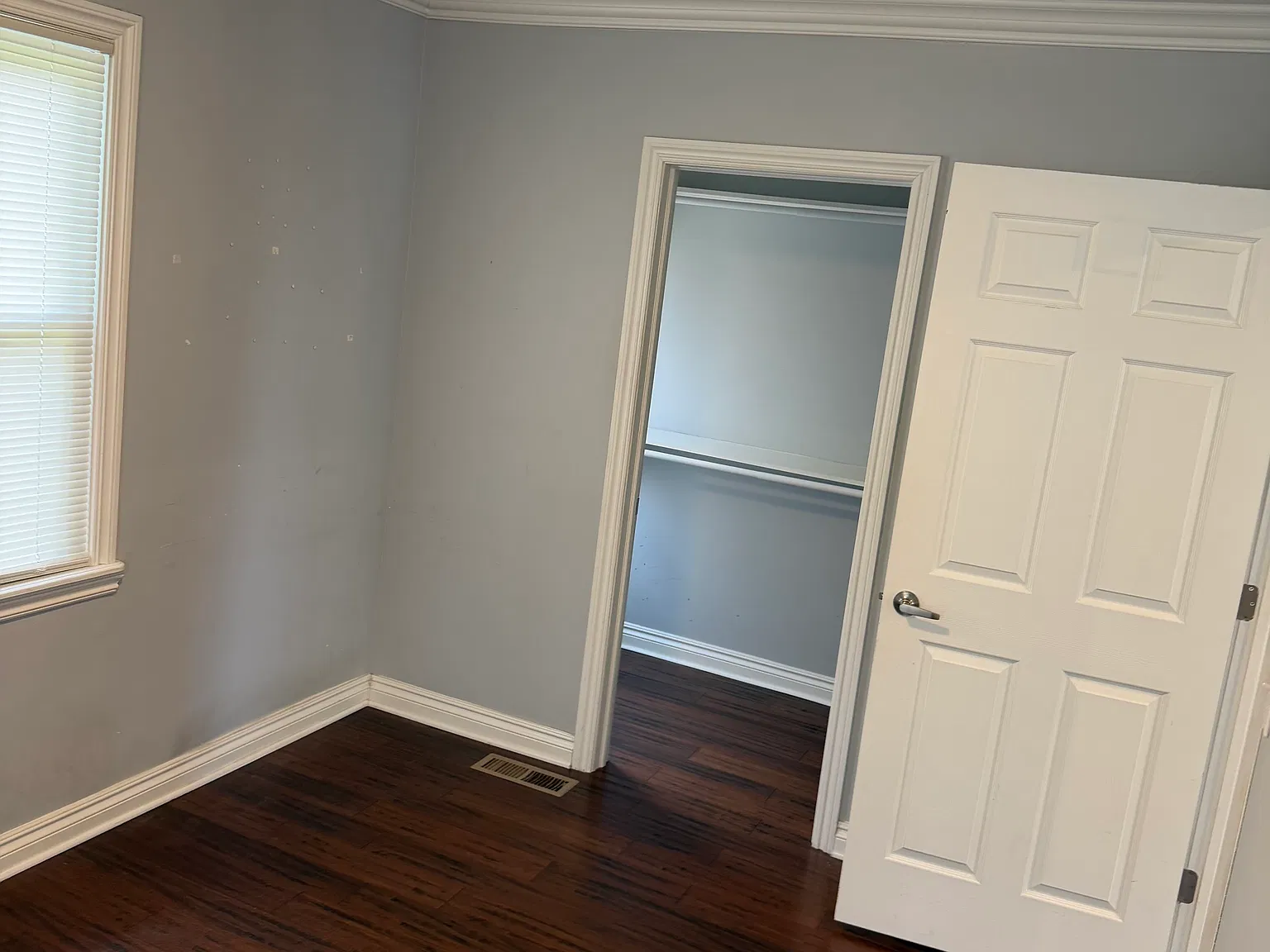 3 bed, 3.5 bath, 2428 sqft, $3,200 — Photo 4