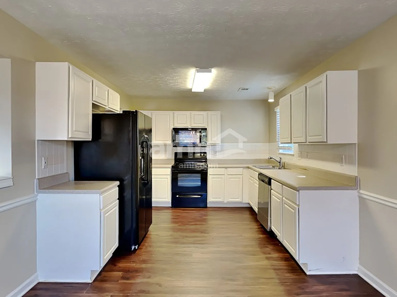 4 bed, 3.0 bath, 1497 sqft, $2,065 — Photo 3