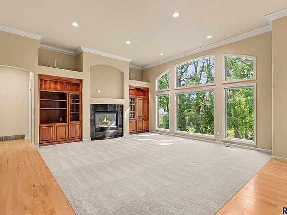 5th image of 5800 S Deer Park Dr