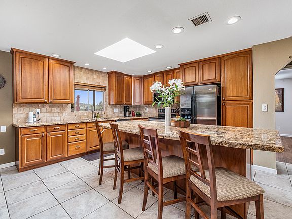 3rd image of 14410 N Medinan Dr
