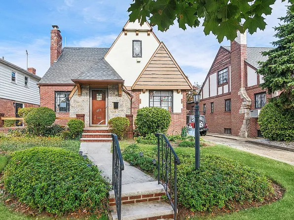 173-11 Mayfield Rd, Jamaica, NY 11432