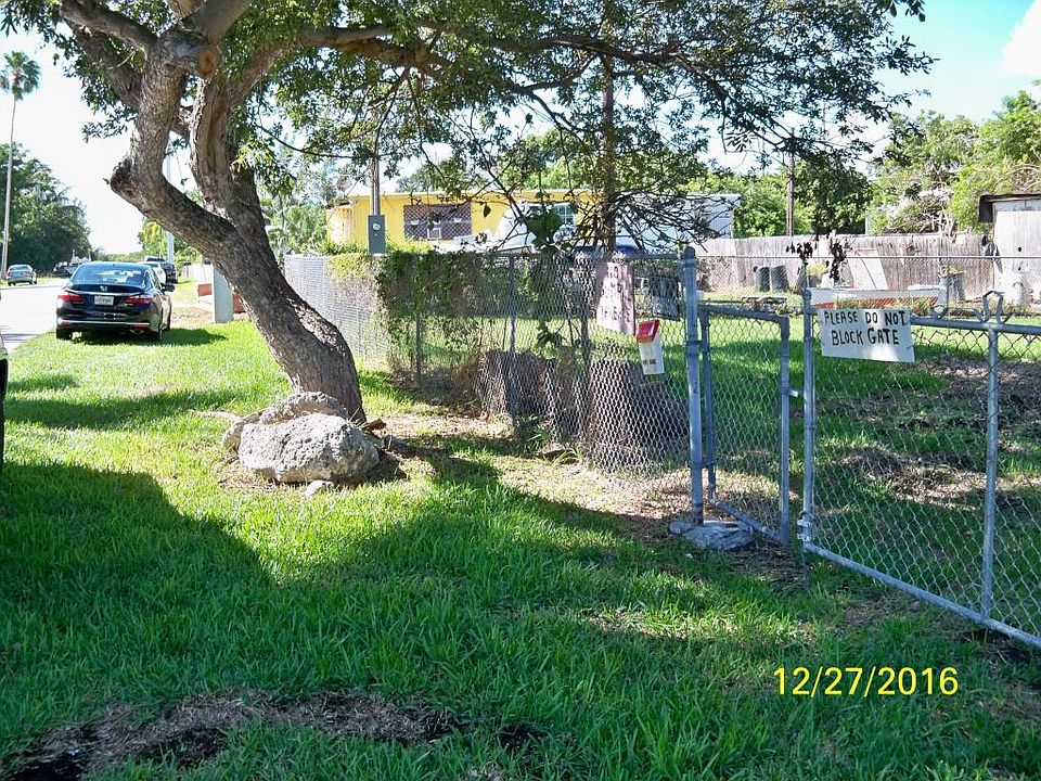 2nd image of 1 Dolphin Rd