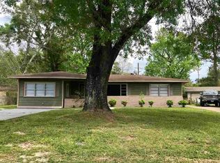 5580 Spencer Dr, Beaumont, TX 77708