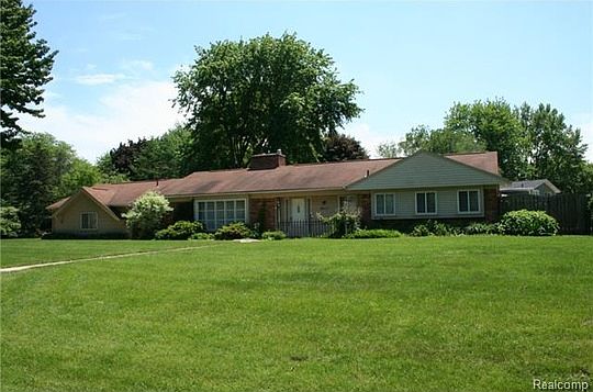 1st image of 48145 Cedarwood Dr
