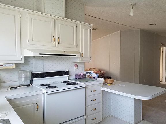4th image of 8547 Gallberry Cir