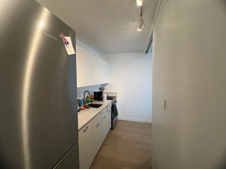 2400 N Lakeview Ave #1016 — Photo 5