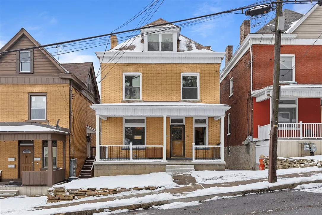 190 Sheridan Ave photo 1