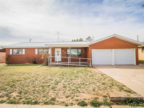 4th image of 812 Hillcrest Dr