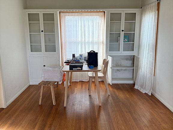 2nd image of 118 S Salinas St #118