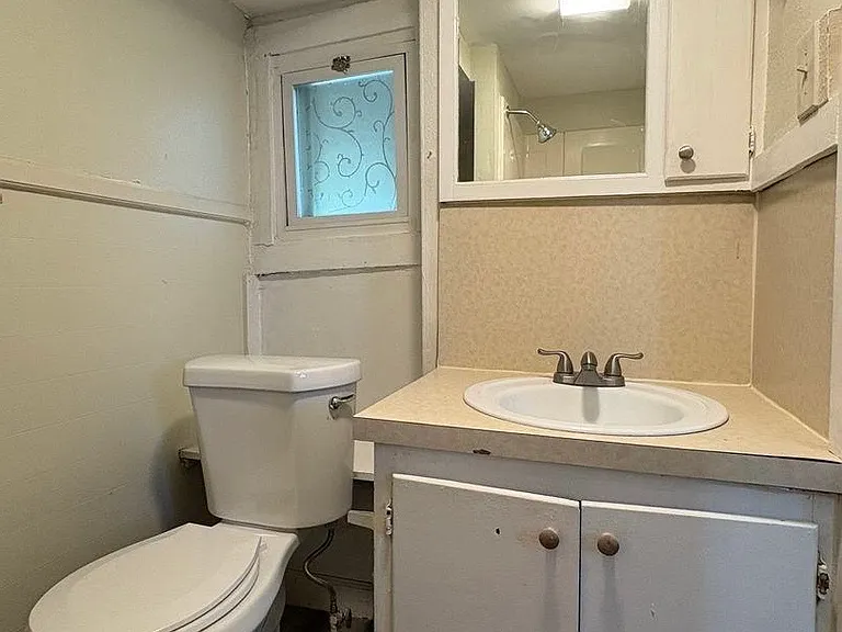 86 Mill St — Photo 1