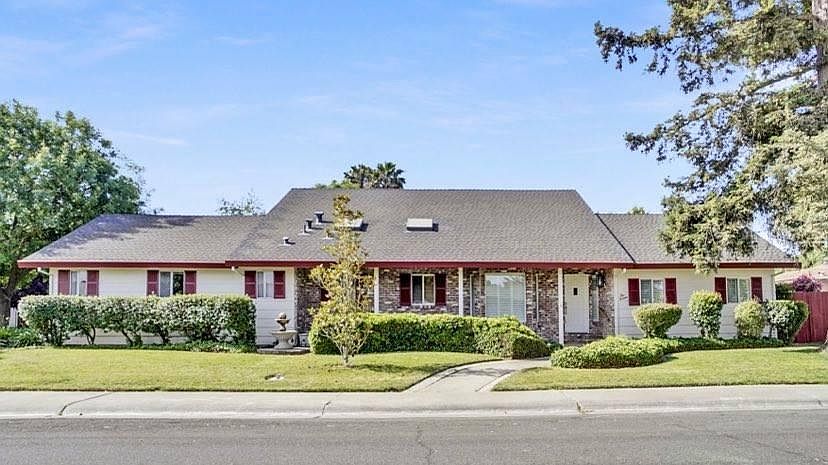 1st image of 116 Redwood Dr