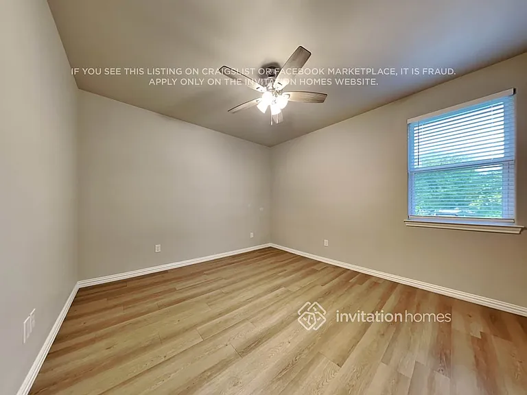 1320 Liberty St — Photo 11