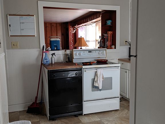 2nd image of 2200 N Maplewood Ave #1
