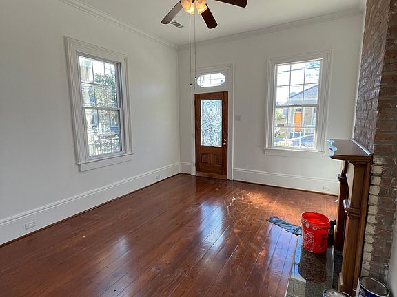 3rd image of 428 Belleville St