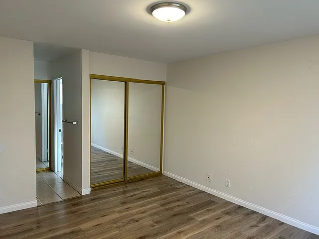 1070 Grape St — Photo 10