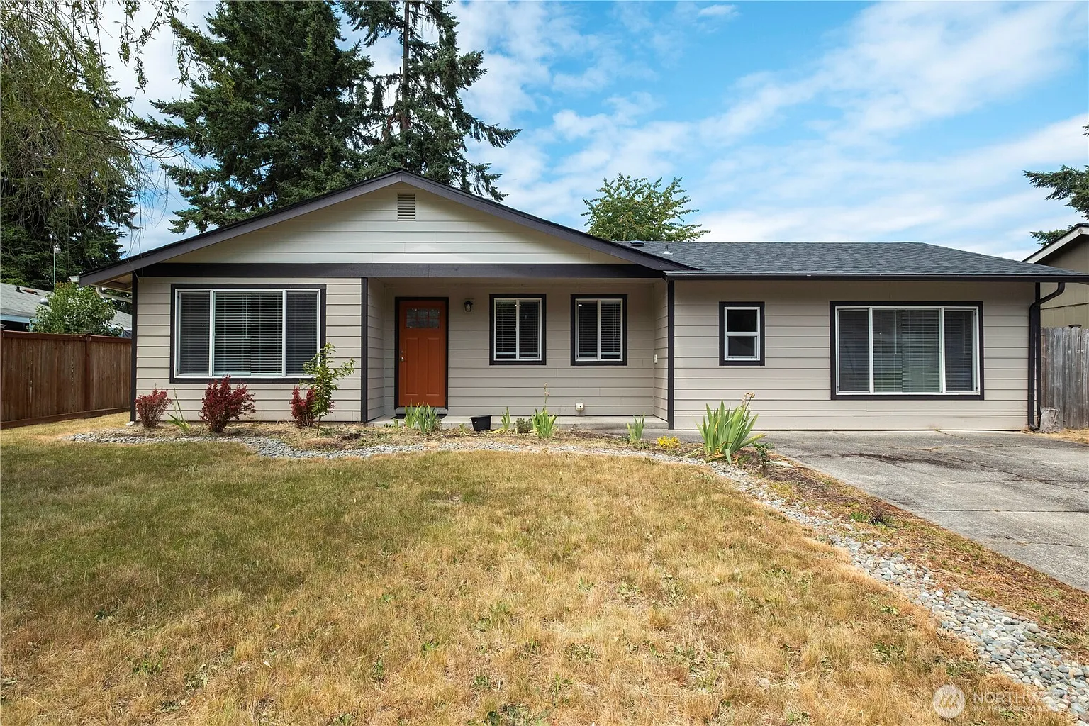 1513 154th Street E photo 1