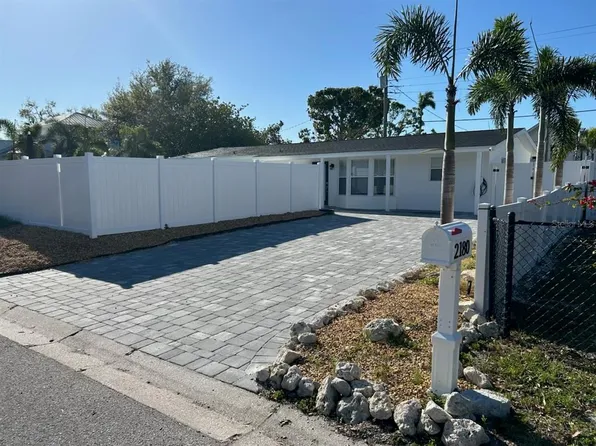 2180 Orchid St, Sarasota, FL 34239
