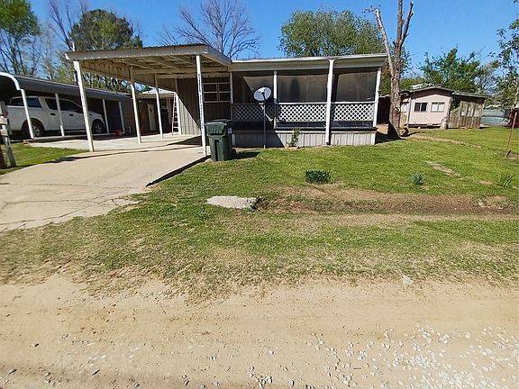 3rd image of 416747 Delaware Dr