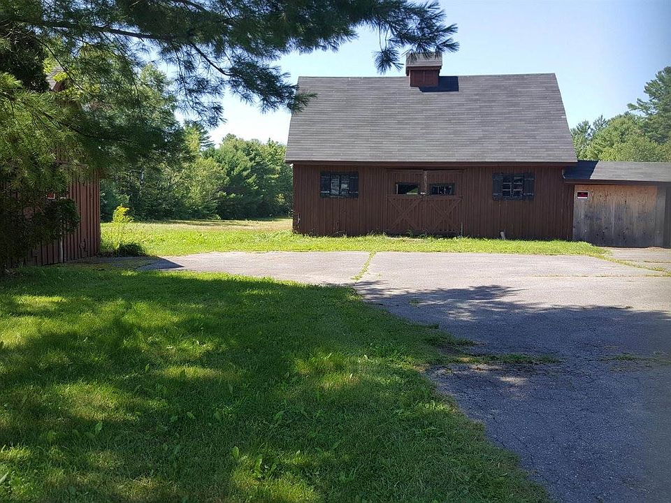 2nd image of 2142 Hudson Rd