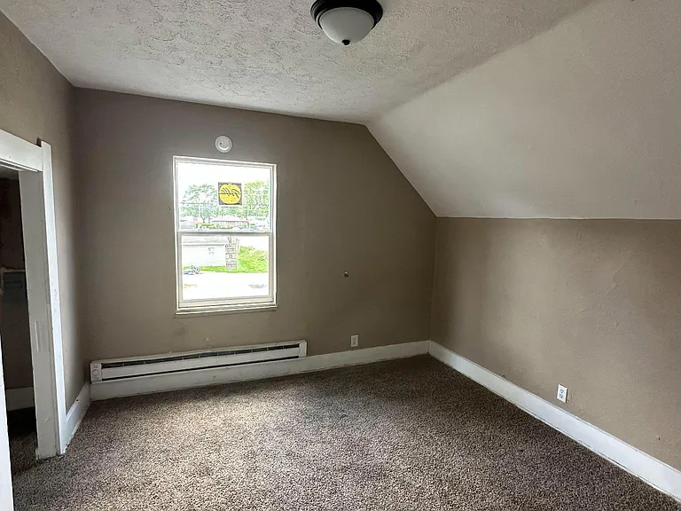 1913 Broadway St #2 — Photo 6