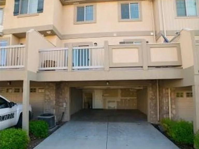 1025 Independence Ave #1025 — Photo 10