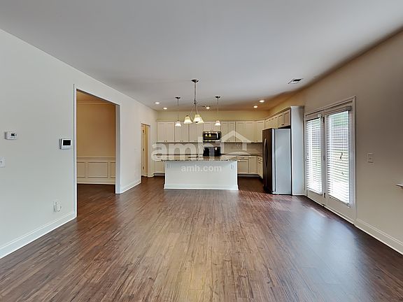 4th image of 1542 Weatherbrook Cir