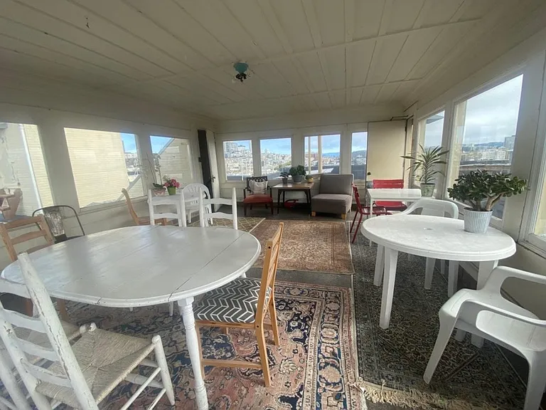 2335 Larkin St #24 — Photo 12