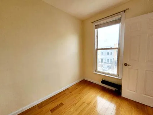 Rented by Linda N Eskander, LREB | media 23