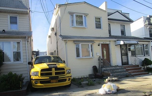 2nd image of 10518 103rd Dr