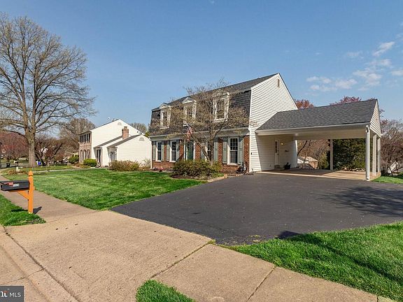 5th image of 5528 Shooters Hill Ln