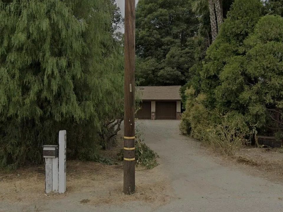 1st image of 930 S Benson Ave