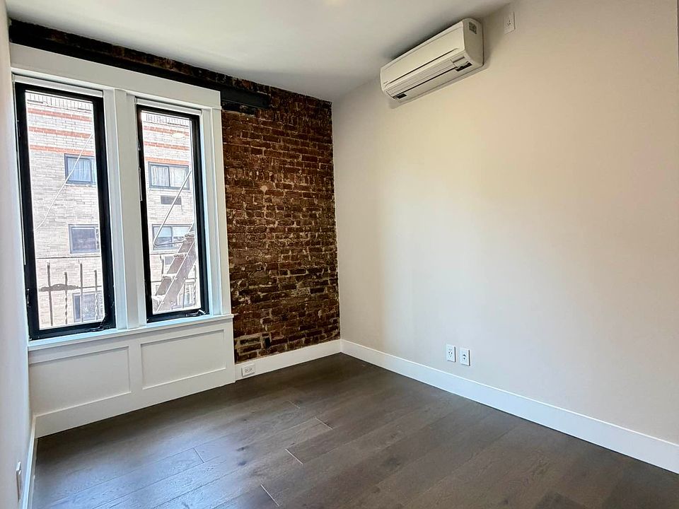 1st image of 49 Prince St APT 21