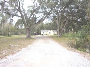 6907 13th Ave E, Bradenton, FL 34208