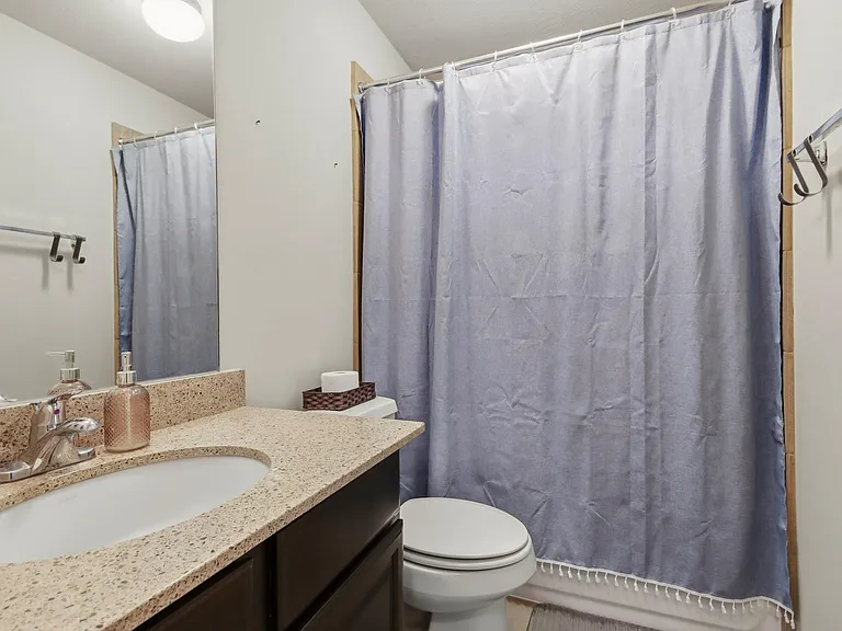 24142 Auburn Woods Ct — Photo 16
