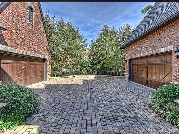 4th image of 105 Conway Ct #1328