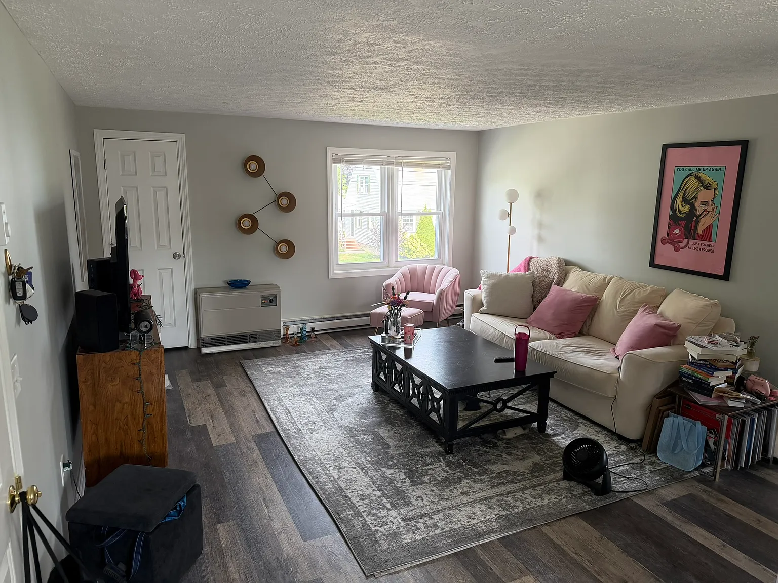 2 bed, 800 sqft, $2,000 — Photo 1