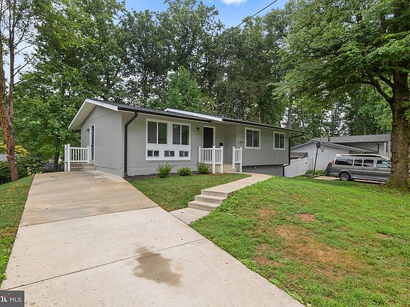 2nd image of 13815 Vista Dr