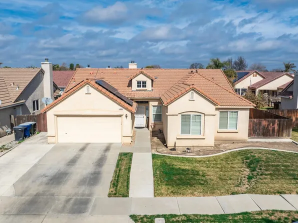 1684 Castle Way, Lemoore, CA 93245