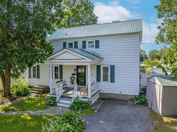218 Washington St, Saratoga Springs, NY 12866