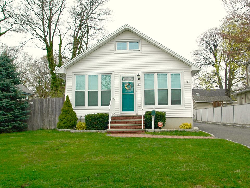 1st image of 20 Marlboro Pl